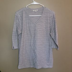 3 for $10 🤍Kasota Rose shirt